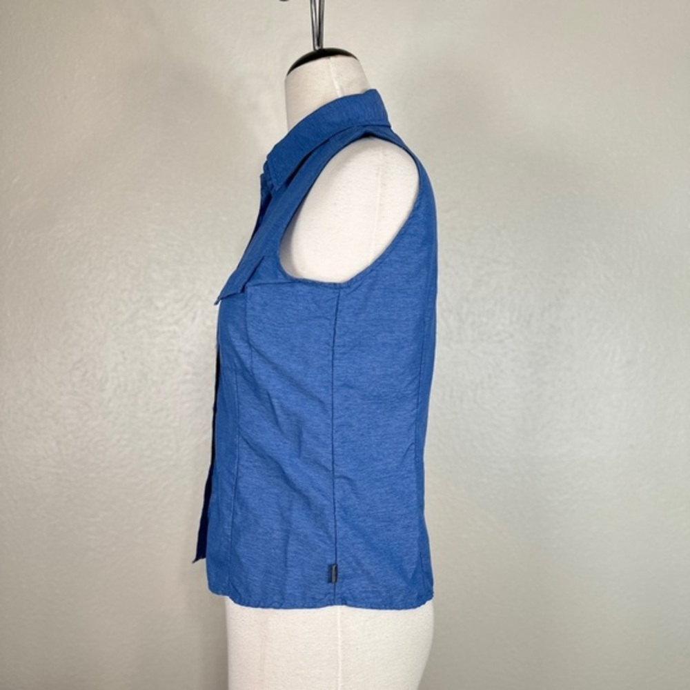 The North Face sleeveless collared button down light weight Terry blue blouse M - Picture 2 of 9